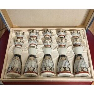 Vintage Japanese Kutani Ware 15-pc Sake Set, Chrysanthemum Pattern Mid-Century